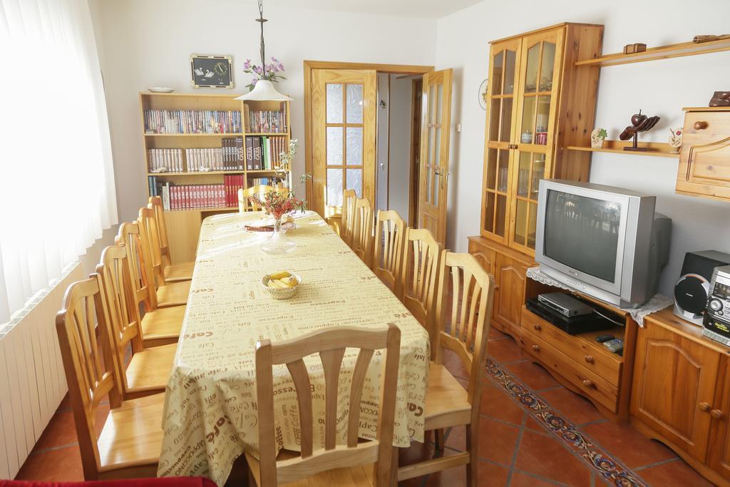 En Casa De Carlos Ortigosa del Monte Ngoại thất bức ảnh