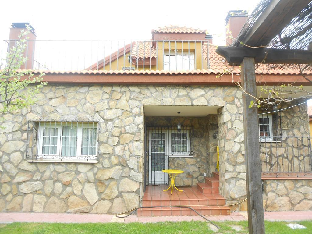 En Casa De Carlos Ortigosa del Monte Ngoại thất bức ảnh